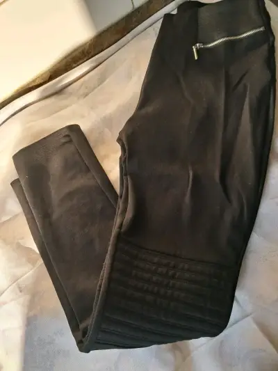 Pantalones negros Zara Basic con cremalleras - miniatura 4