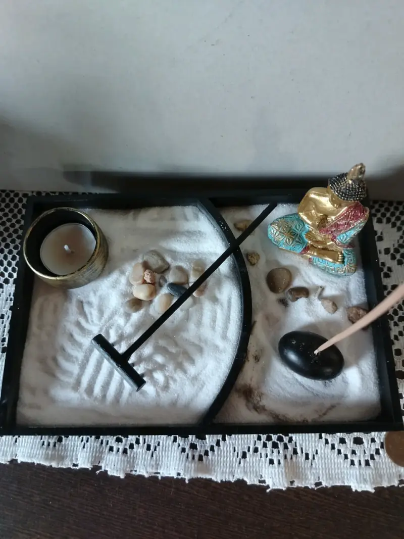 Jardín Zen con Figura de Buda y Arena Decorativa - 4