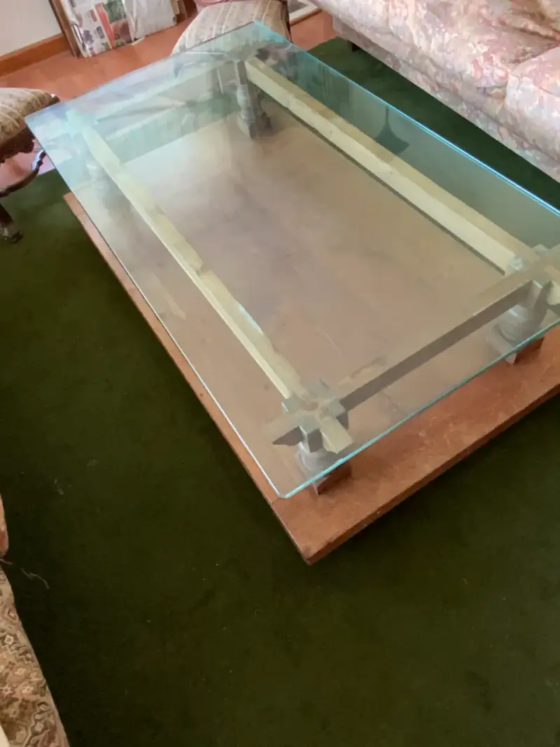 Mesa de centro de vidrio y madera - 1