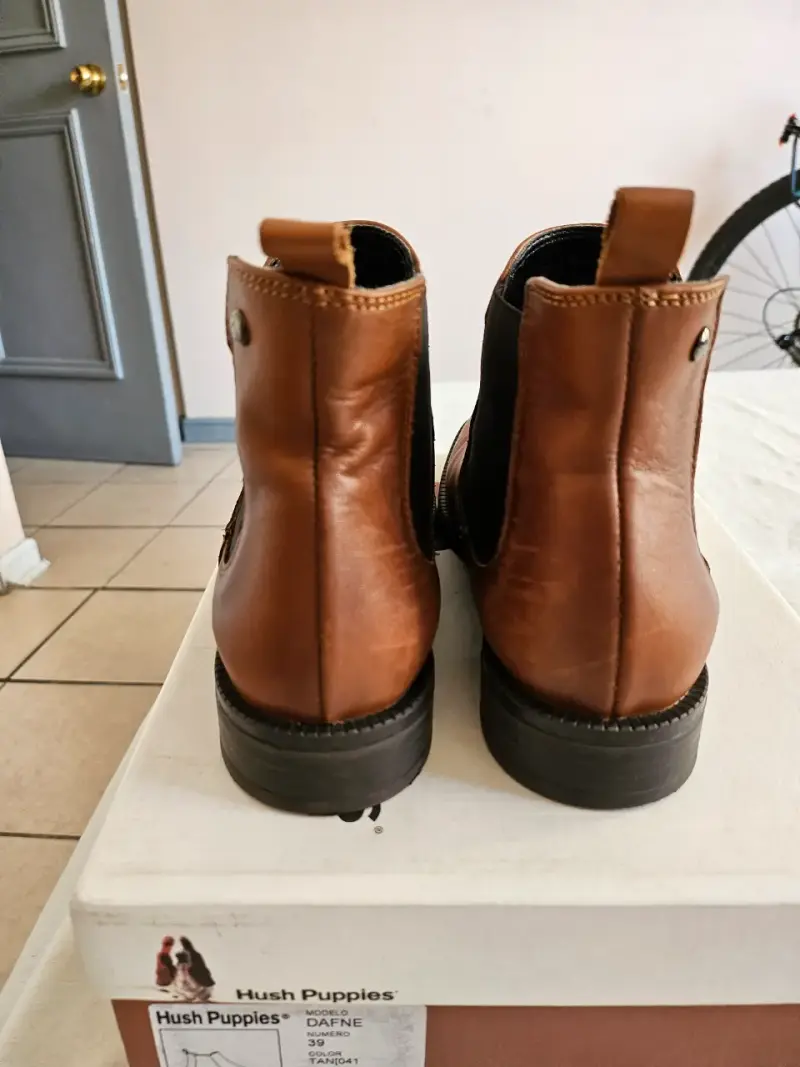 Botines de cuero marrón Hush Puppies Daffne - 2