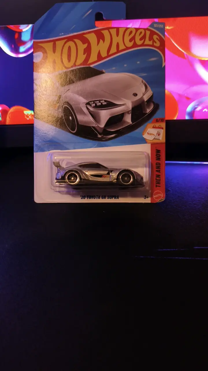 Hot Wheels '20 Toyota GR Supra en miniatura - 4
