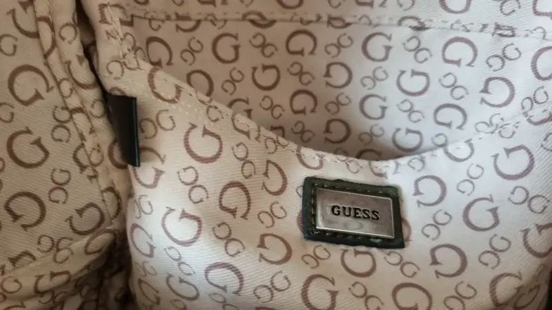Mochila Guess verde oliva - 5