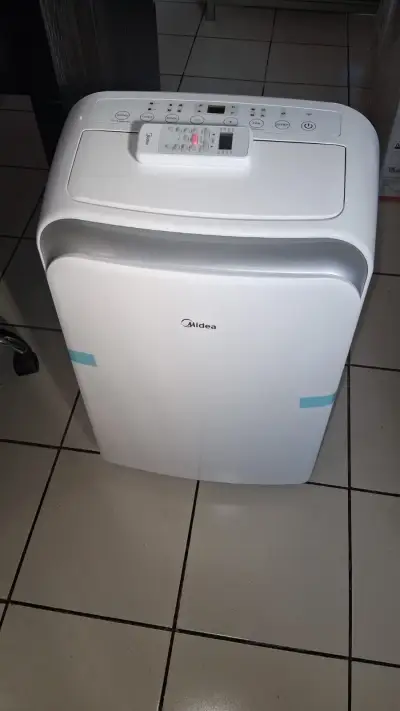 Aire acondicionado Midea - miniatura 1
