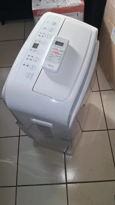 Aire acondicionado Midea - miniatura 2