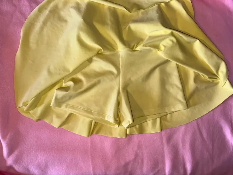 Falda amarilla deportiva para mujer - 3
