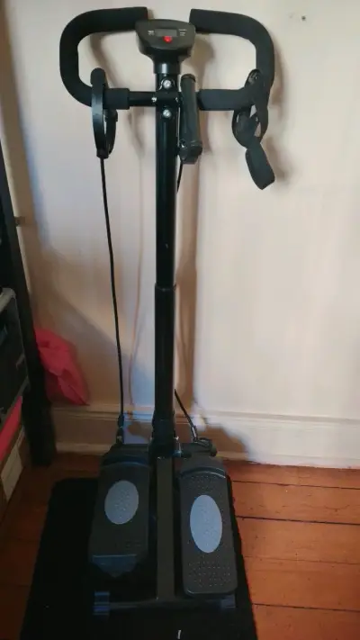 Maquina para hacer ejercicio - miniatura 3