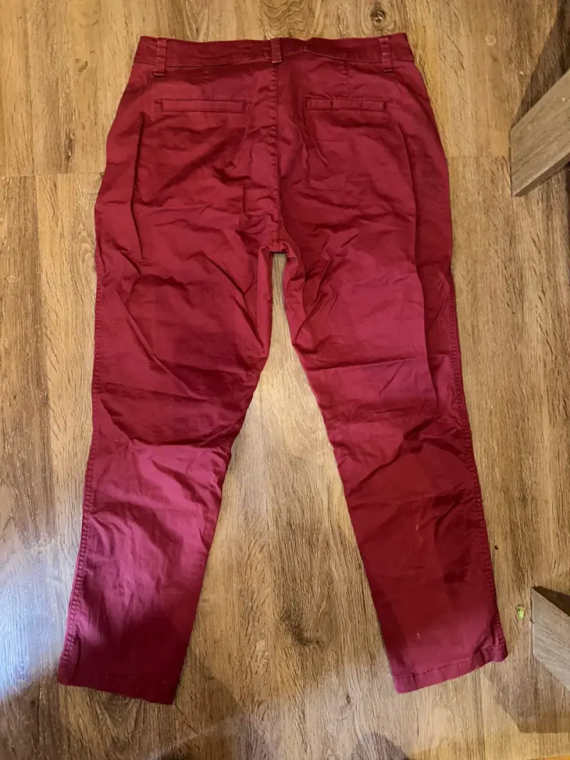 Pantalones rojos Gap Girlfriend Khaki para mujer - 4