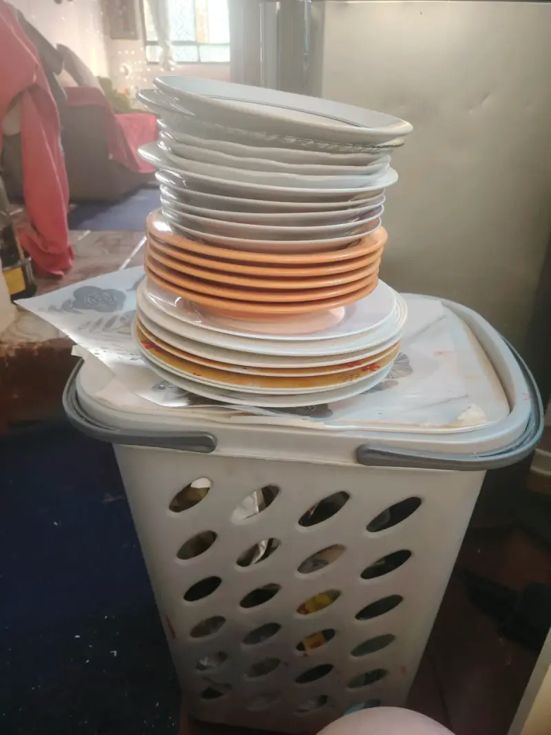 Juego de platos de cerámica multicolor - 1