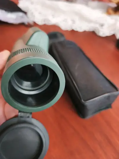 Monocular de Visión 10x42 con Estuche - miniatura 1