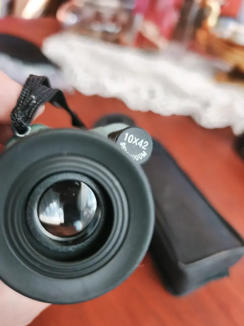 Monocular de Visión 10x42 con Estuche - 3