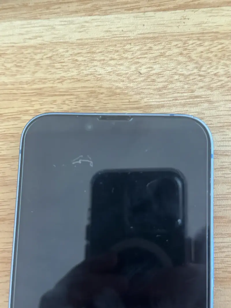 iPhone 14 en buen estado color azul - 3