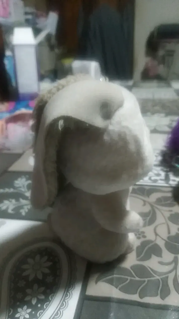 Peluche de conejo gris con orejas largas - 2