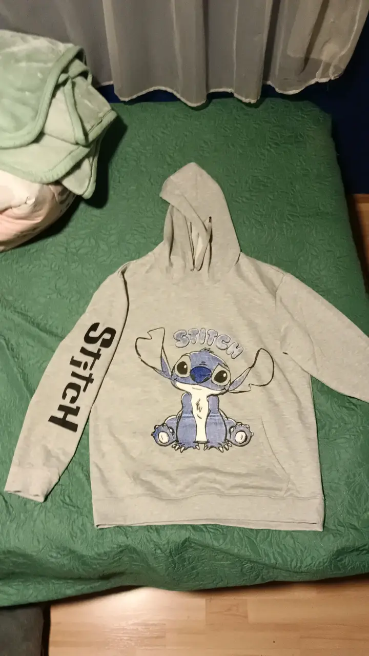 Polerón con capucha de Stitch gris