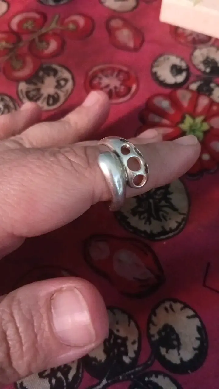 Anillo de plata diseño moderno