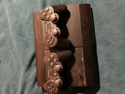 Consola Sony PlayStation 3 con dos controles - miniatura 1
