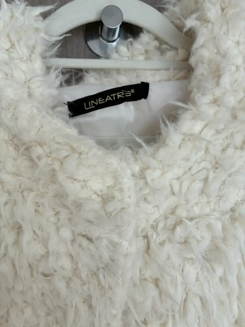 Abrigo de peluche blanco Lineatres con capucha - 3
