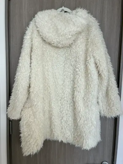 Abrigo de peluche blanco Lineatres con capucha - miniatura 4