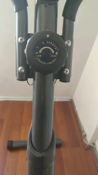 Bicicleta estática Solorider con pantalla digital - miniatura 4