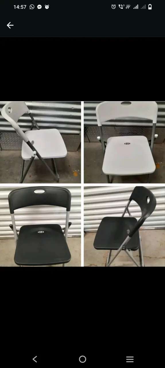 Sillas plegables de plástico blanco y negro