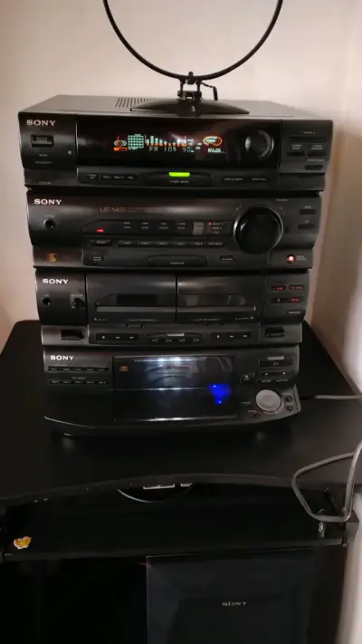 Equipo de sonido Sony con parlantes - miniatura 2