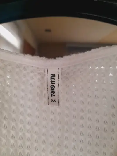 Blusa Blanca Texturizada para Mujer - miniatura 2
