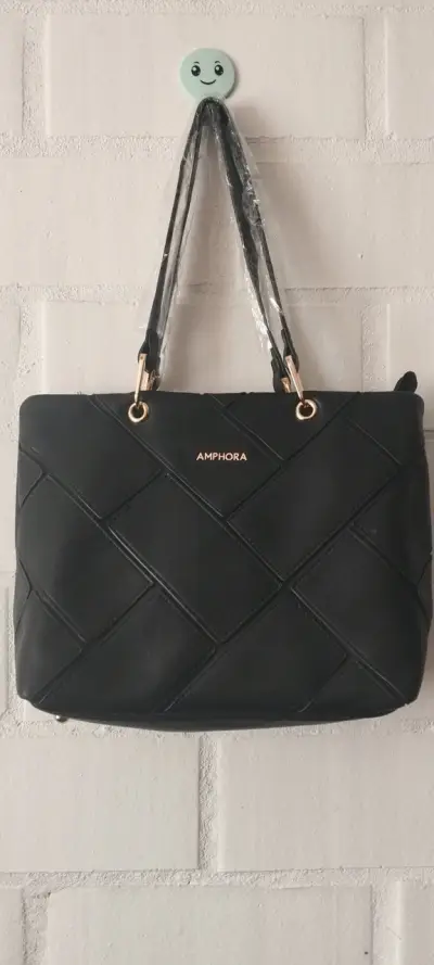 Cartera negra Amphora con diseño elegante - miniatura 2