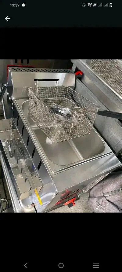 Freidora a gas de 12 litros y freidora de 6 litros - miniatura 1