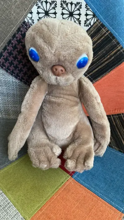 Peluche E.T. marrón con ojos azules - miniatura 1