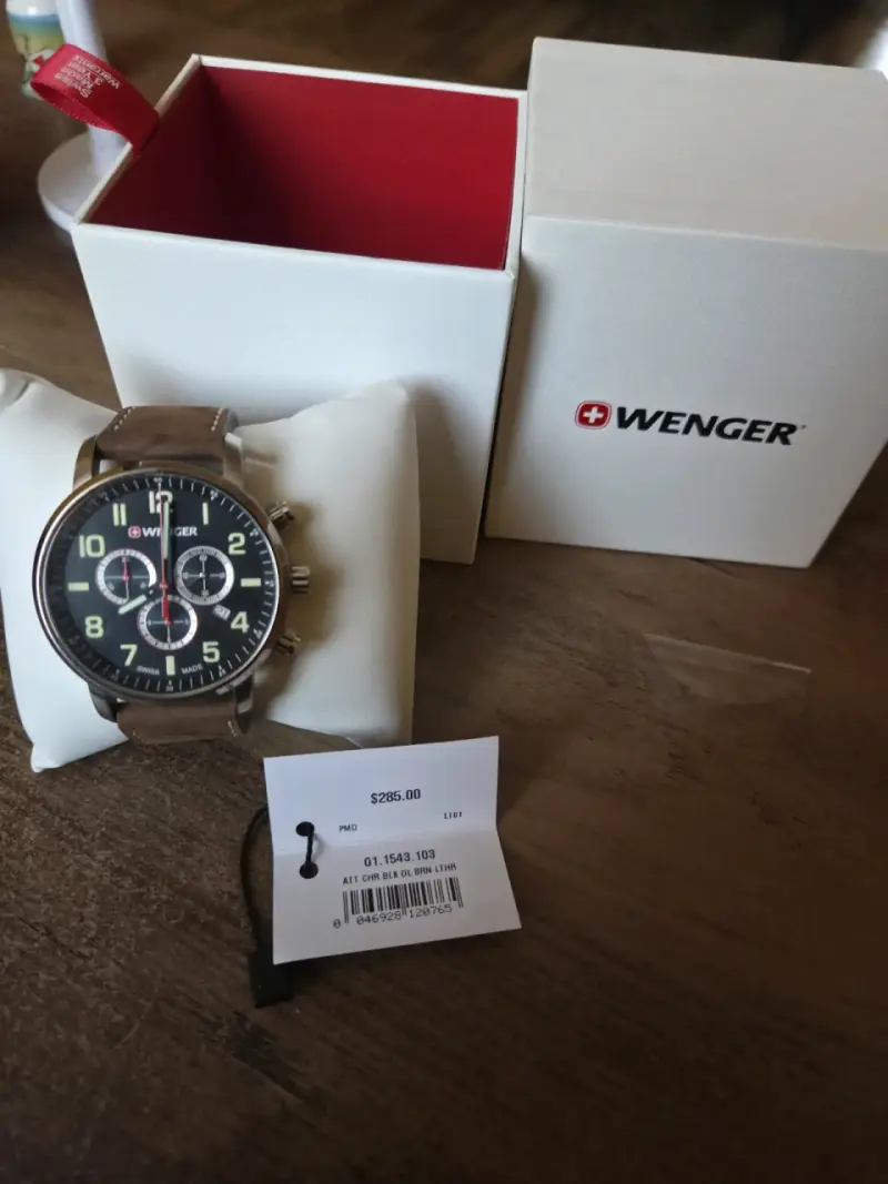 Reloj Wenger cristal de zafiro -Swiss Made - 1