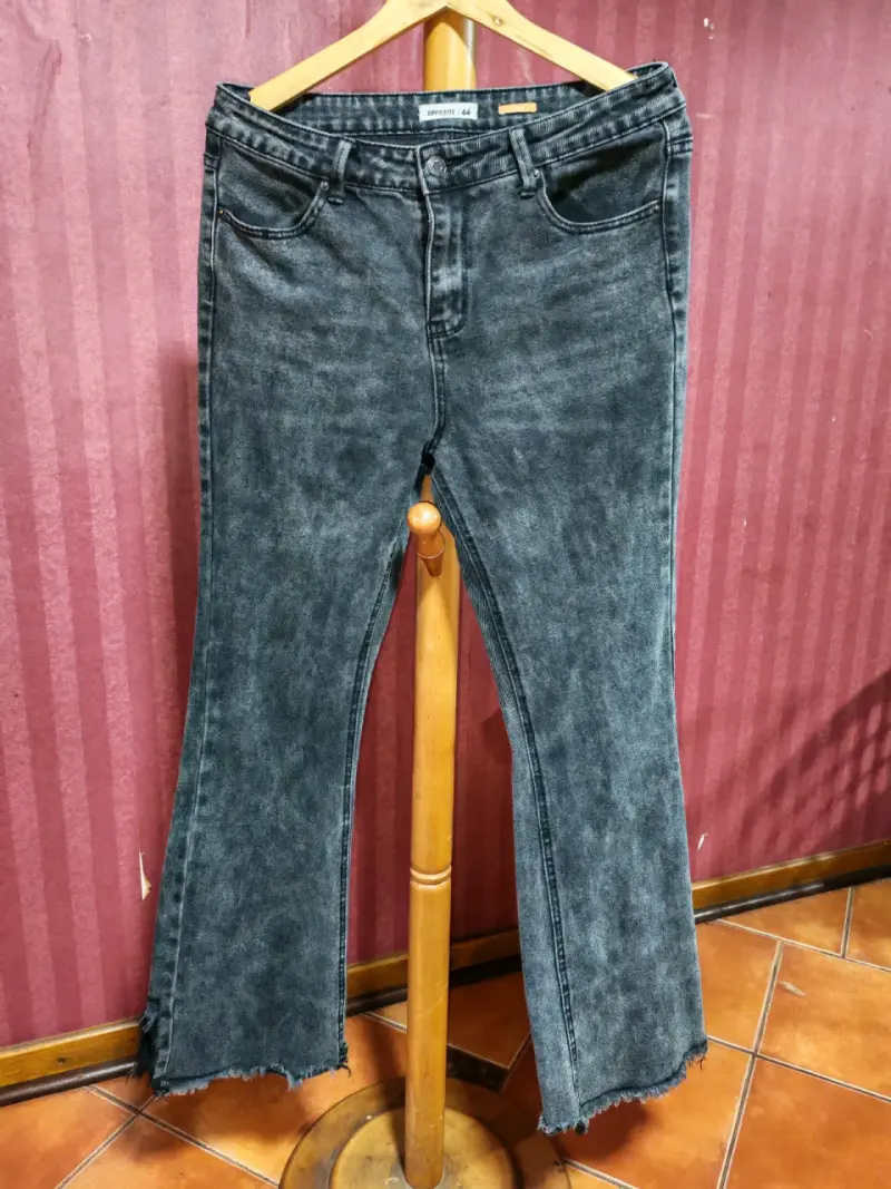 Jeans negros de mezclilla para mujer talla 44