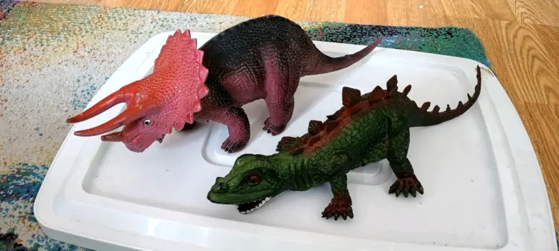 Figuras grandes de dinosaurios de juguete - 1
