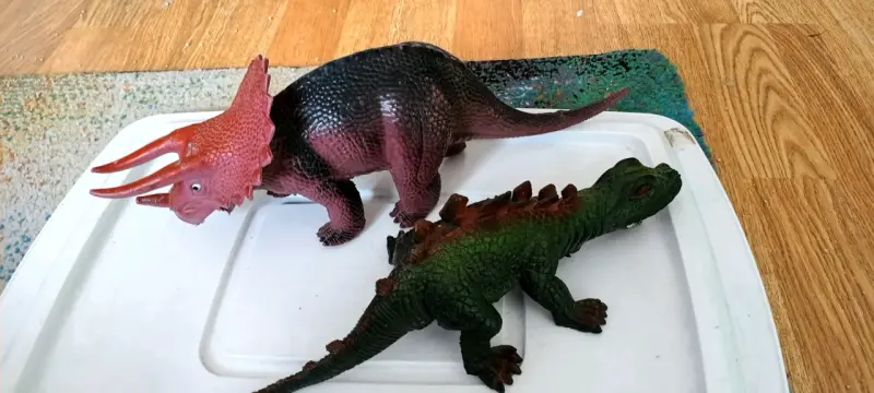 Figuras grandes de dinosaurios de juguete - 4