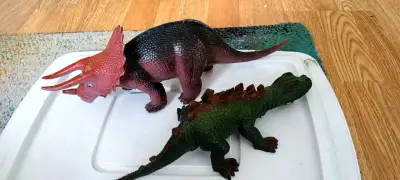 Figuras grandes de dinosaurios de juguete - miniatura 4