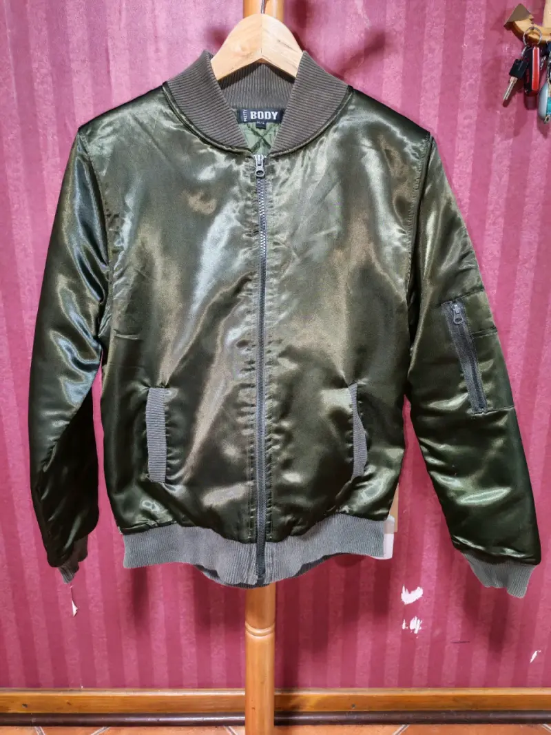 Chaqueta bomber verde militar para hombre