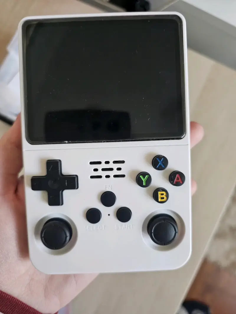 Consola de Juegos Retro Portátil R36S 2025 - 6