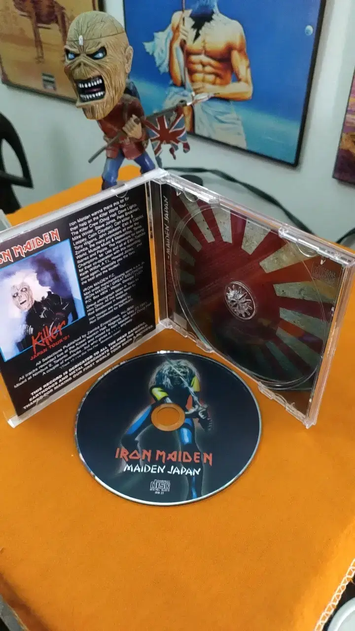 CD Iron Maiden Maiden Japan en buen estado - 3