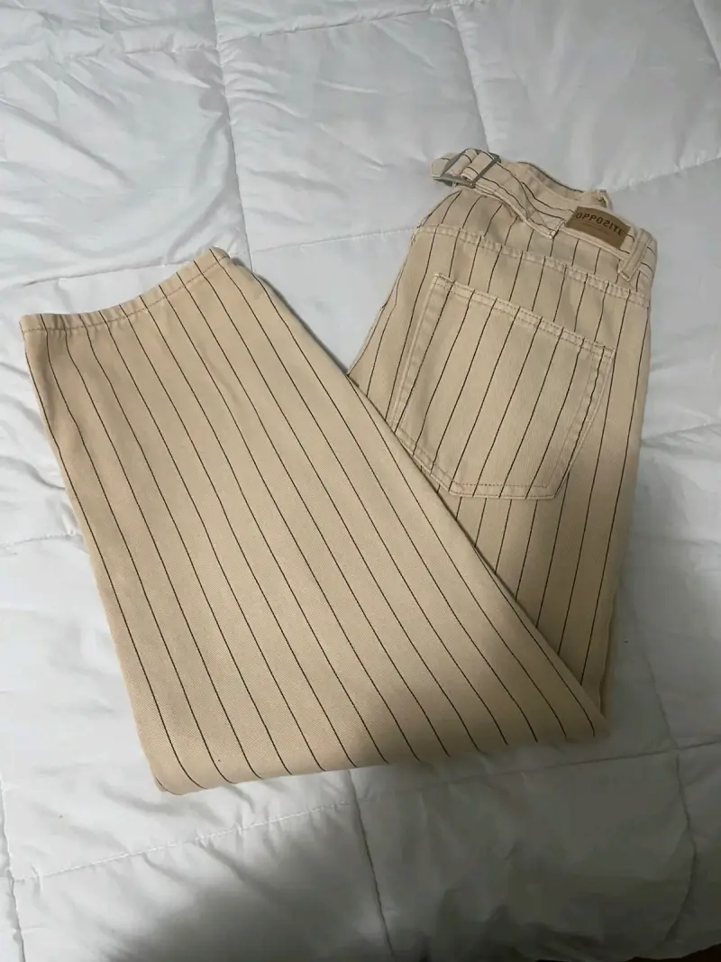 Pantalones beige a rayas Opposite - 1