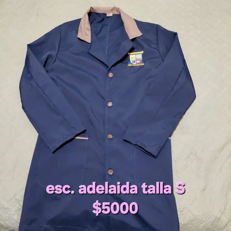 Delantal escolar azul talla 14 con logo - 1