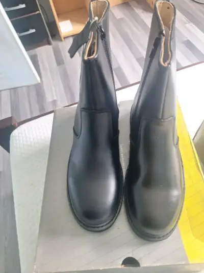Zapatos de cuero negro para hombre - miniatura 3