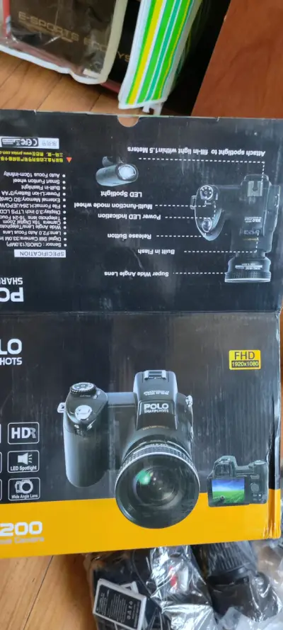 Cámara digital Polo D7200 con accesorios - miniatura 4