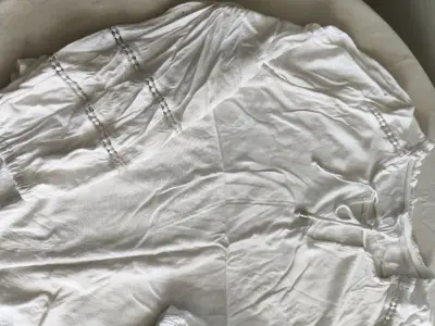 Blusa blanca Mangas volantes - miniatura 1