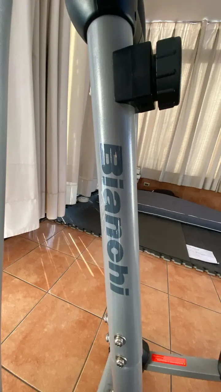 Elíptica Bianchi E-1250 para ejercicio en casa - 5