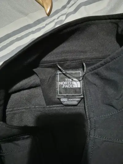 Chaqueta Softshell Negra The North Face - miniatura 3