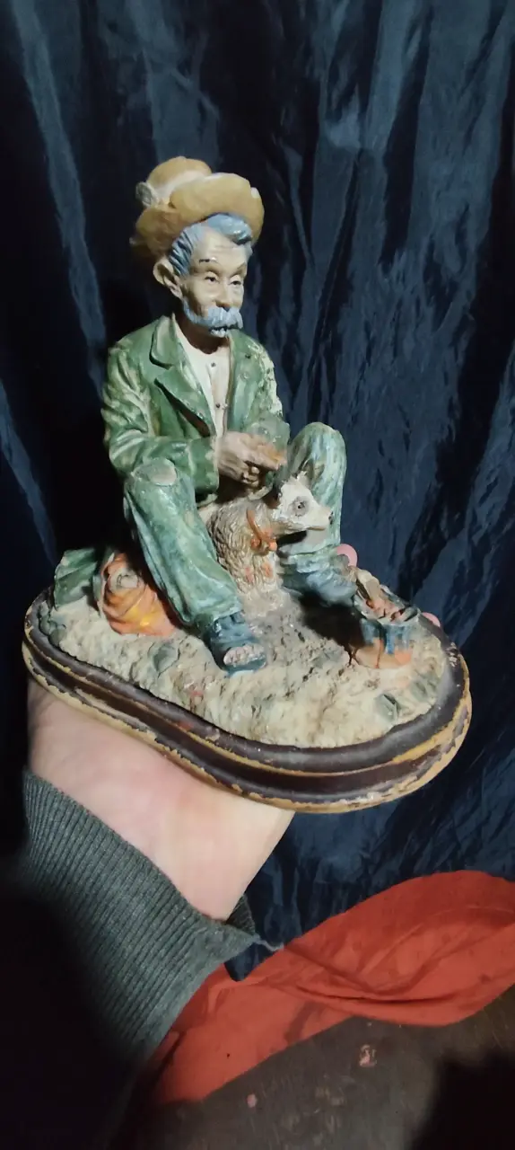 Figura decorativa de hombre con oveja en cerámica - 2