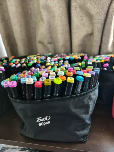Set de marcadores de colores Touch 80 piezas - miniatura 2