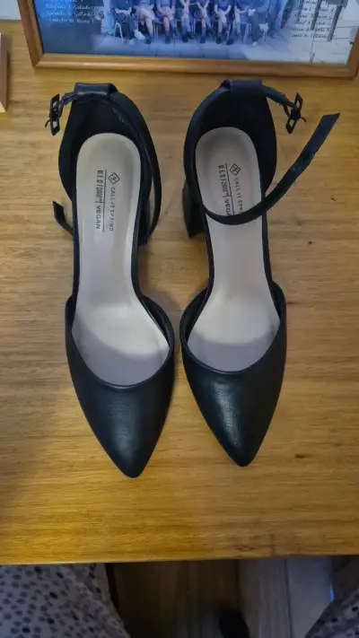 Zapatos de tacón negro Call It Spring veganos - miniatura 1