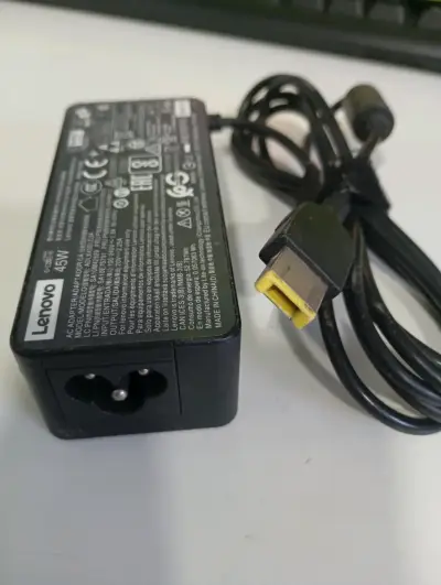Cargador Lenovo 45W para portátil - miniatura 2