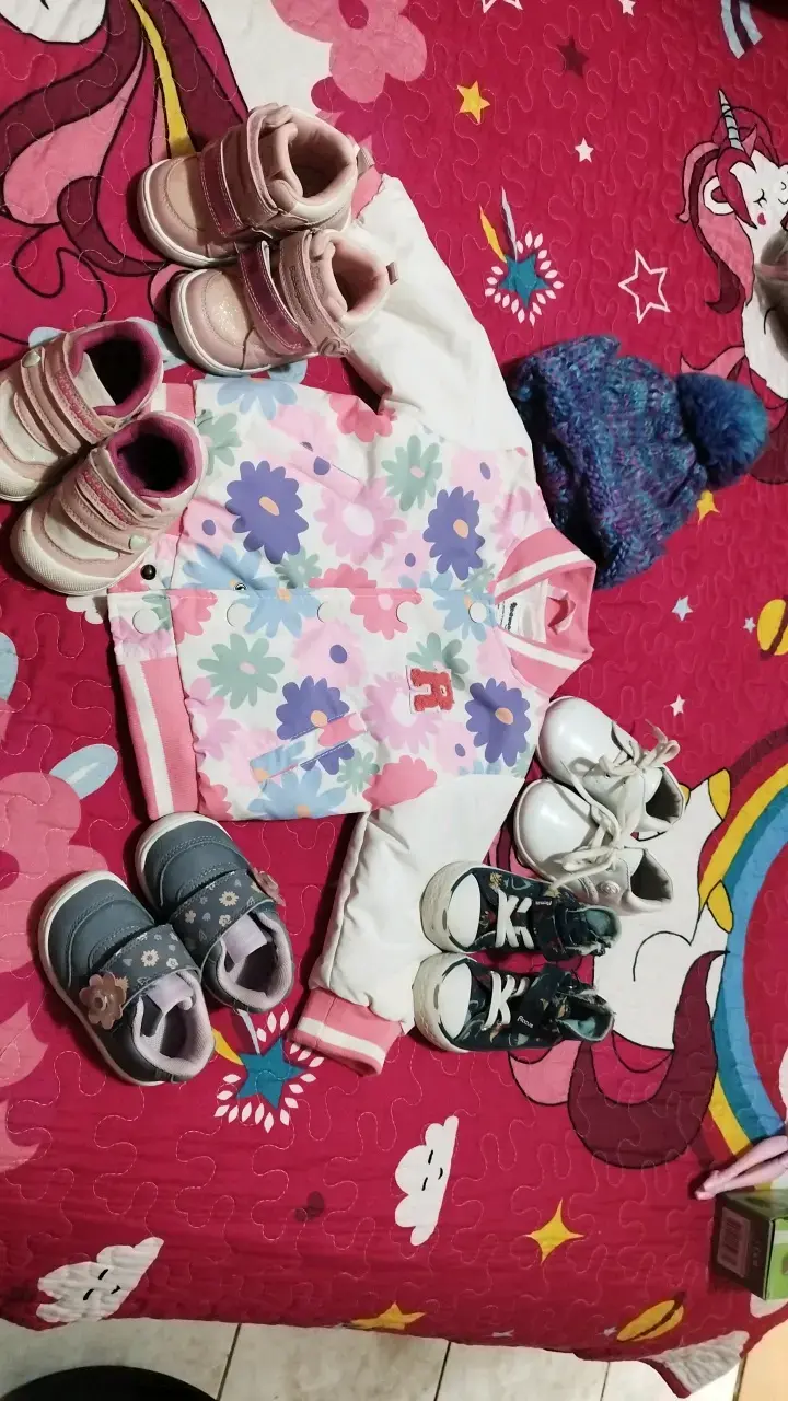Conjunto de ropa y zapatos para niña - 5