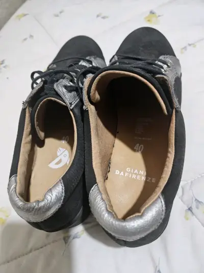 Zapatillas negras con detalles plateados Giani Dafirenze - miniatura 4