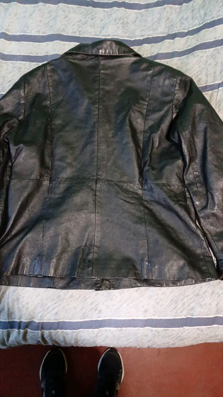 Chaqueta de cuero negra para mujer - 3